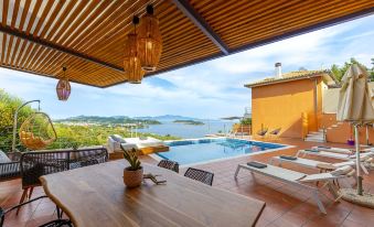 2B Luxurious Villa Io, with Private Pool and Stunningt Sea Views