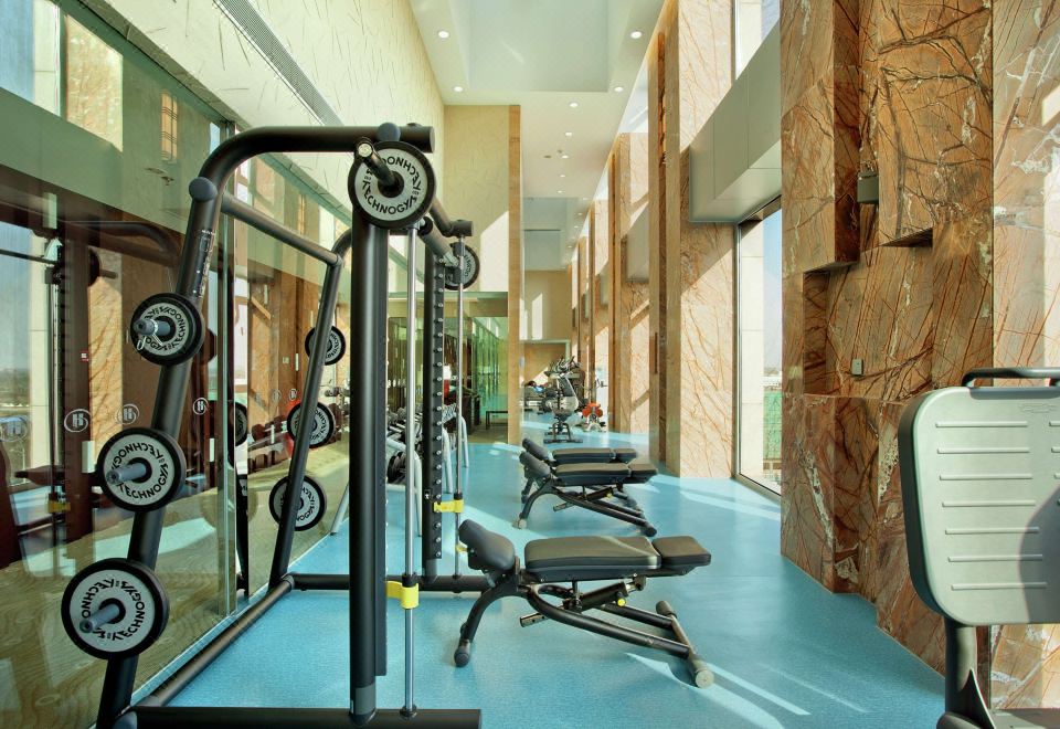 3. 힐튼 베이징 캐..