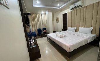 Hotel Sai Mrinalini - Housity