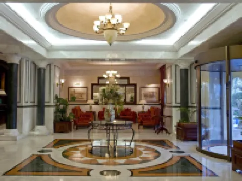 Les Oliviers Palace