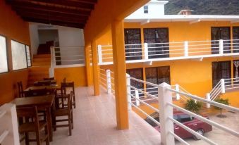Hotel Girasoles
