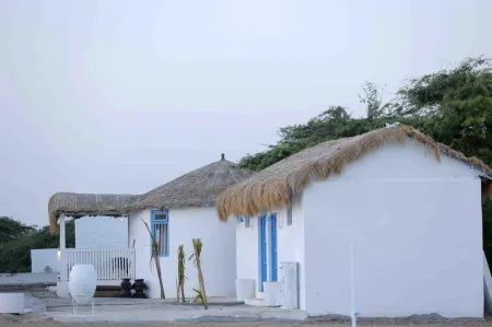 Vayro Resort Отели в г. Мандви