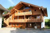 Wampendobler Paradies Hotels in der Nähe von Café Mustí Bar