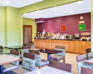 Comfort Inn & Suites Near Tinley Park Amphitheater Hotels in Tinley Park