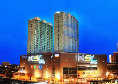 KSL City Mall 6-20pax Private Lift｜Netflix｜SmartTV 70inch パサール マラム周辺のホテル