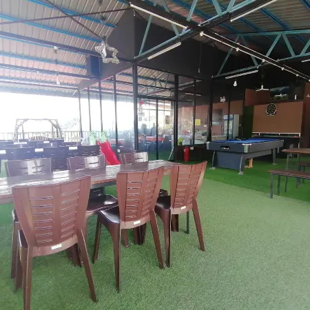Happy Garden Resort - Hostel