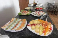 GiNa Shekvetili - breakfast