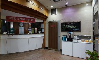 2. 호텔 헤드원 (..