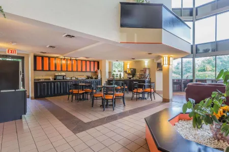 Quality Inn Отели в г. Грир