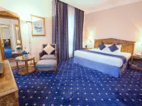 Capitol Hotel Jumeirah Dubai Hotels near Shisha Lounge