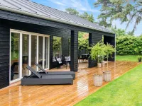 "Dorthie" - 800m from the Sea Hotels in Hornbaek