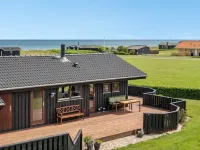 "Gyda" - 100m from the Sea - Hot Tub