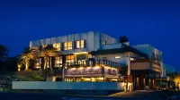 Irago Hotels and Resorts Các khách sạn gần 伊良湖温泉 温泉スタンド