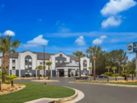 Best Western Bradbury Inn  Suites Hotels in Perry