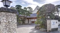 鎌倉海濱莊 佐助稻荷神社附近的飯店