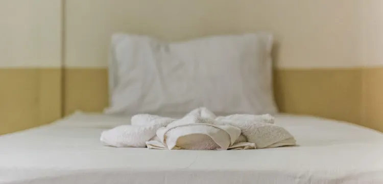 ห้องเตียงแฝดราคาประหยัดพร้อมพัดลม