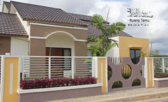 Pelangi Guest House Belitung
