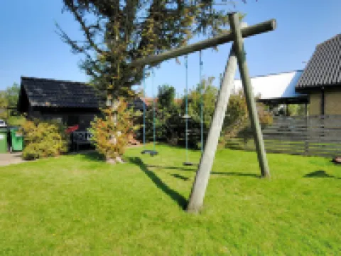 "Indi" - 400m from the Sea