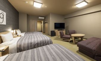 2. Hotel Ro..
