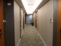 Life Hotel Mayjend Sungkono
