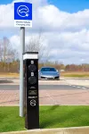 Holiday Inn Express CAMBRIDGE WEST - CAMBOURNE by IHG - Parkplatz