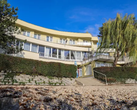 Hotel Zátoka Hotels in Senec