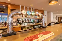 Ramada Encore by Wyndham Leicester City Centre - bars