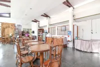 Reddoorz Syariah Near Wijilan Yogyakarta - Pensions