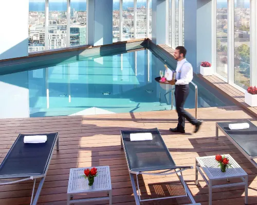 Novotel Barcelona City โรงแรมใกล้ตึกทอเรแอคบาร์