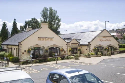 Premier Inn Glasgow (Milngavie) - parking