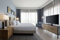 Embassy Suites by Hilton Bowling Green - Pools