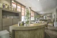 Kyriad Orange Centre - bar