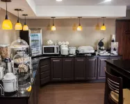 Garner Hotel Topeka West by IHG - Aamiainen
