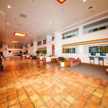 Howard Johnson by Wyndham Gallup