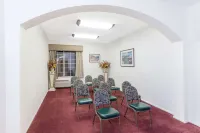 Ramada by Wyndham Fresno Northwest