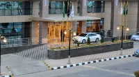 Best Western Plus Buraidah - parking