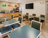 Quality Inn Near Northtown Mall & National Sports Center - breakfast