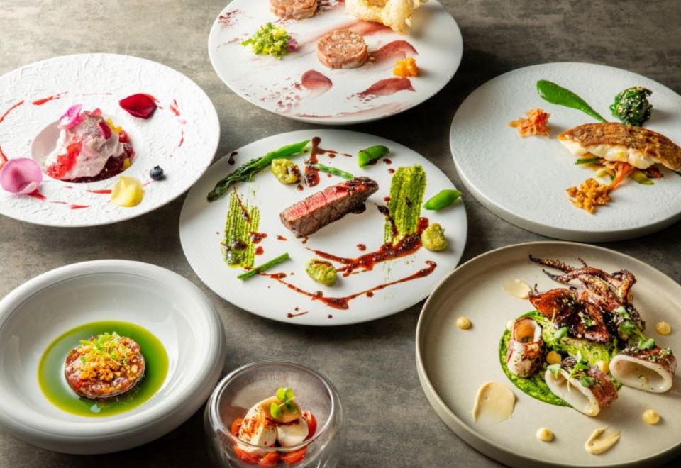 킴튼 신주쿠 도쿄 호텔의 세련된 외관 사진