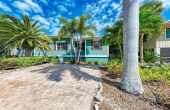 Caribbean Surf by Beach Retreats