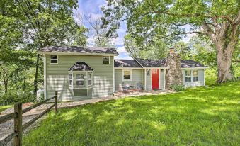 Our Lakeside Retreat w/ Deck on Lake Herrington!