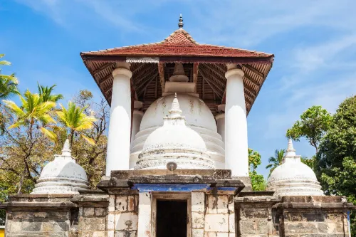 Lily rest Hotels in Galagedara