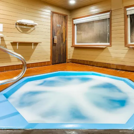 Howard Johnson by Wyndham Fort St. John