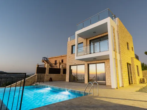 3-Bdr Villa with Stunning Infinity Pool - 別墅