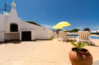 Villa with Pool Near Benagil & Marinha Beach -  case vacanza in affitto