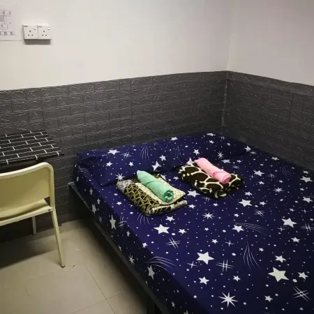 Kemaman Lodge & Cafe - Hostel