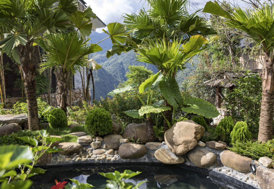 2. 사파 캣캣 힐스..