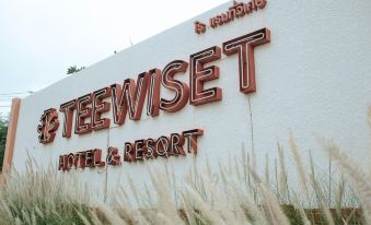 Teewiset Hotel & Resort