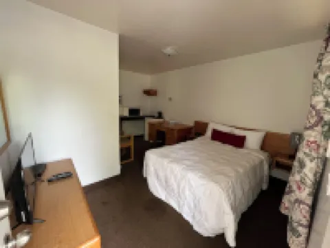 薩特萊特汽車旅館