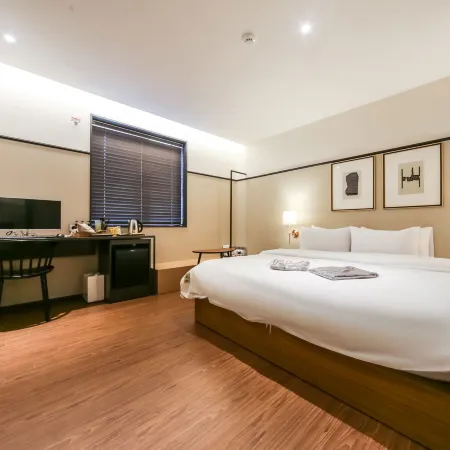 Changwon Brown Dot Hotel Palyong فنادق في تشانغوون