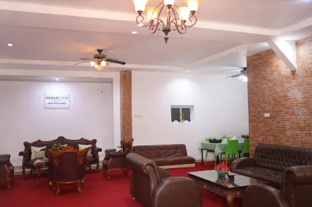 Urbanview Hotel Eropa Maros Near Sultan Hasanuddin Airport by RedDoorz Отели в г. Marusu